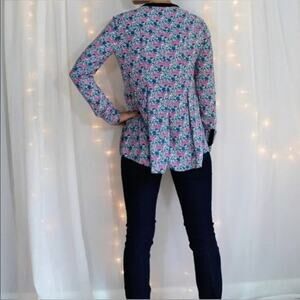 Anthropologie Vanessa Virgina Blouse Pink Tiger Rolled Sleeve Size 4